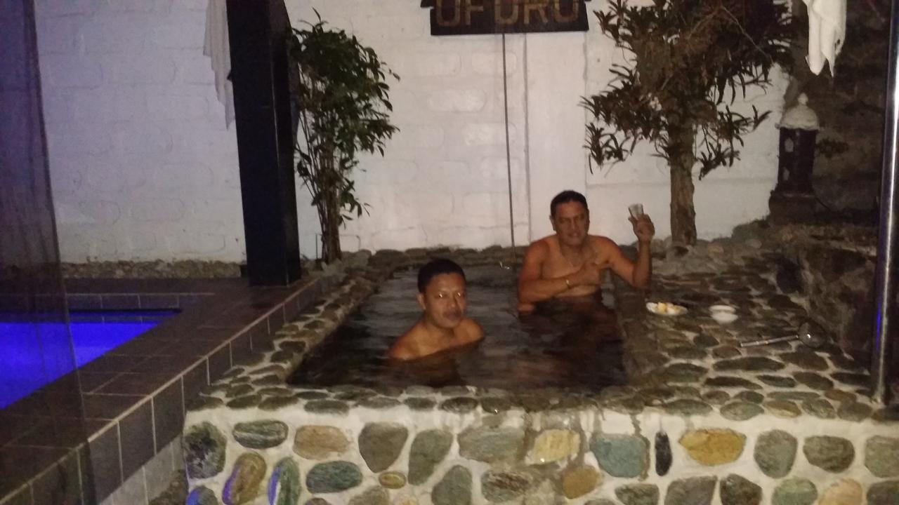 V-House Hotel San Pablo Bagian luar foto